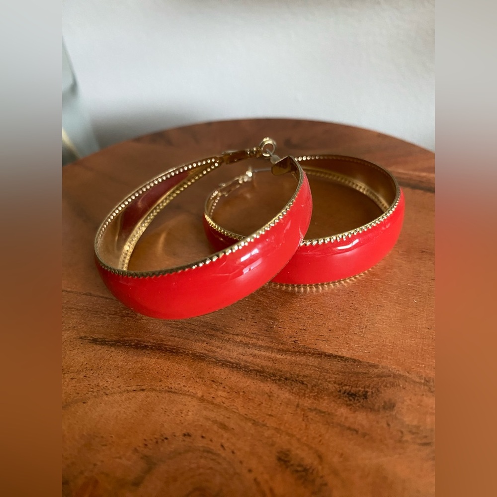 Woman NWOT Wide Red Hoop Earrings
